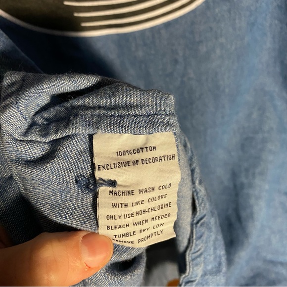 DisneyParks CarsLand Never Tire Speed Shop Radiator Springs Denim M - Picture 6 of 9